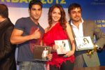 Shazahn Padamsee, Prateik Babbar at Gold Gym calendar launch in Bandra, Mumbai on 24th Jan 2012 (40).JPG